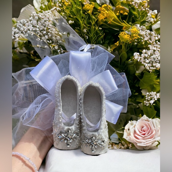 Handmade decorative velvet pointe shoes. Ballet shoes. Velvet Ballets. Pointe. - Picture 4 of 5